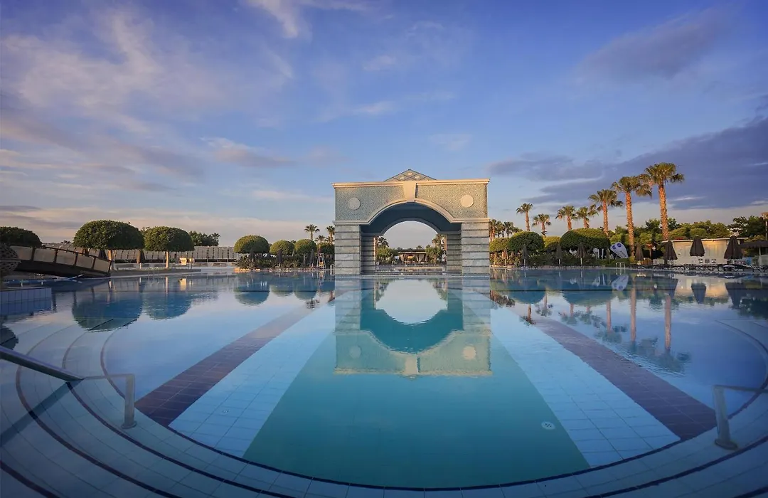 Hilton Dalaman Sarigerme Resort & Golf-1